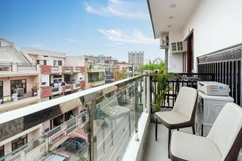 Homlee-Vasundhara 5BHK with Terrace(For Function) - image 2