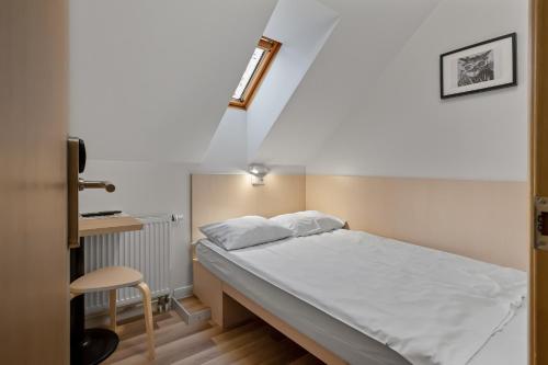 Stay Express Hotel - image 2