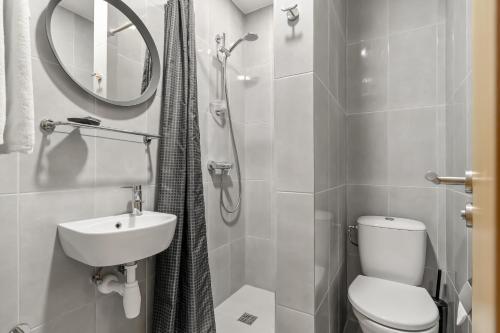 Stay Express Hotel - image 4