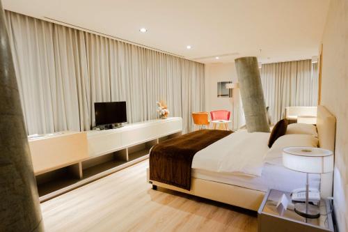 เบสต์ เวสเทิร์น พรีเมียร์ อาร์ค โฮเต็ล (Best Western Premier Ark Hotel) in รินาส