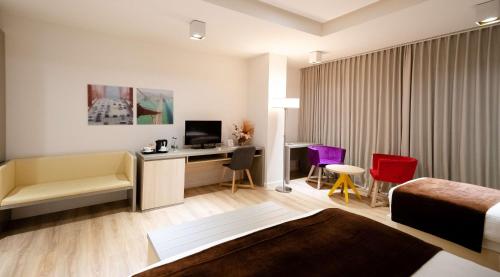 Best Western Premier Ark Hotel - image 12