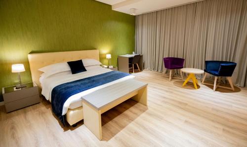 Best Western Premier Ark Hotel - image 3