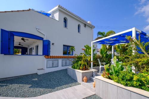 Azure Luxury Villa by Nomads, Pegeia (fotografie 8)