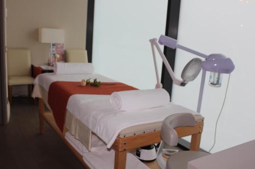 549264051 Grand Hotel Djibloho