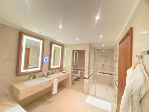 549264401 Grand Hotel Djibloho