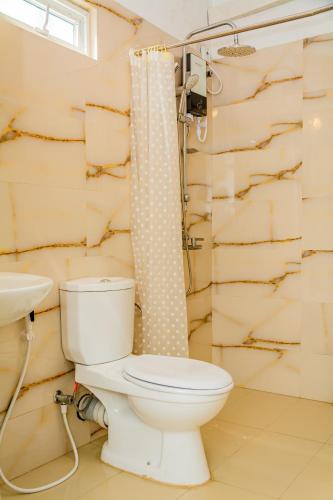 Double Room image 10