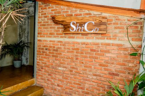 ShiCo Transit Hotel - image 2