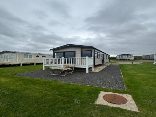 Lovely 2-Bed Caravan in Prestonpans