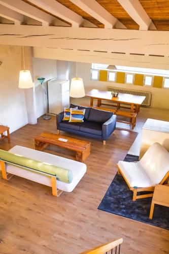 Spacious loft with shared swimming pool in Maia de Montcal