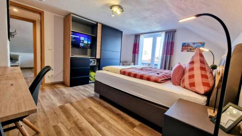 Falkenstein - Ruhige familienfreundliche 3-Zimmer-Ferienwohnung mit Alpenpanorama in Pfronten Mitte, Pfronten (photo 9)