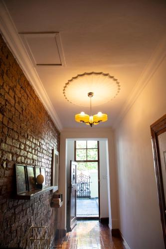 Ami Vine House - image 4