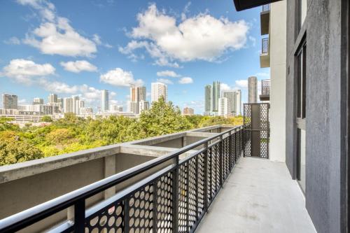 Blueground Wynwood sauna wd roof pool MIA-95 in Miami, USA