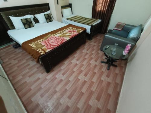 Lahore City Hotel - image 7