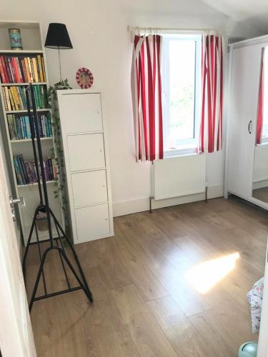 Spacious 3 bed townhouse in Dublin 12, Dublin (fotografie 5)