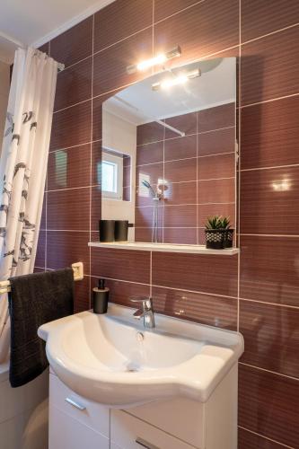 Apartment Wish - image 4