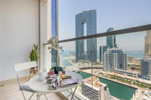Frank Porter - Studio One, Dubaj (fotografie 2)