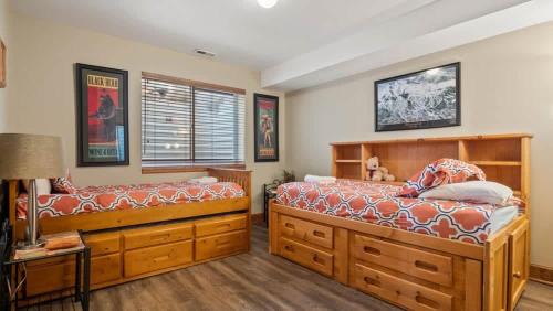 New Listing - Docs Place - Beautiful Hot Tub Views in Leadville, USA