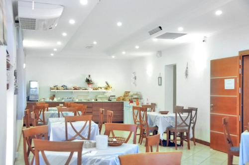 Hotel Rex - image 13