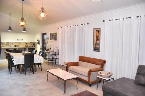 Cozinha, Knowhere Selfcatering Unit 2 in Omaruru