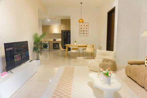 The Elements Ampang, 10 Pax Cream Cozy Home, KL - Tap to explore photos