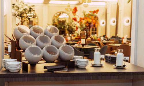 549300146 Anna Grand Hotel