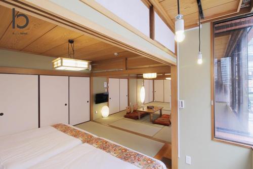 Hanagin by b hotel - 3 Bedroom Japanese apartment for 11 people 201