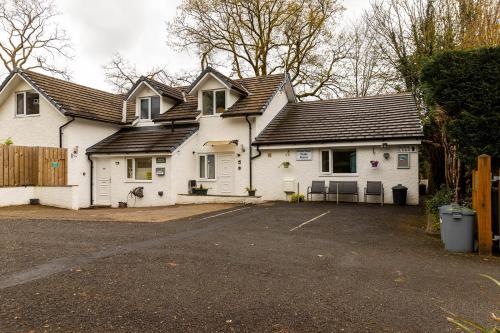 Exterior view, Windermere Studio Rooms - with Free Car Parking Onsite in Windermere