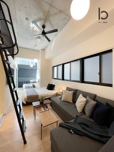 bHOTEL Nekoyard - Loft Studio Close to Peace Park & City Sights