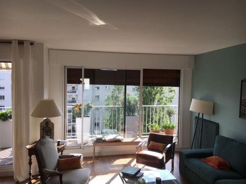 Appartement 70m2 terrasse vue jardin 10min Paris centre - Location saisonnière - Levallois-Perret