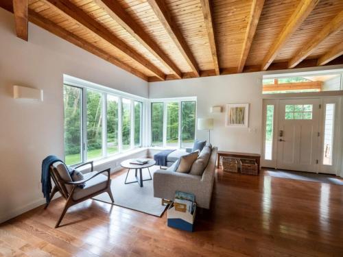 Berkshire Vacation Rentals: High End Berkshires Getaway in Egremont (MA)