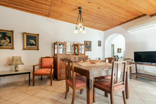 Nostalgic Rendezvous Nostalgic Rendezvous