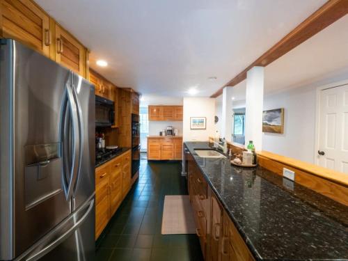 Berkshire Vacation Rentals: Spacious & Serene Berkshires Retreat In The Woods