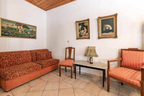 Nostalgic Rendezvous Nostalgic Rendezvous