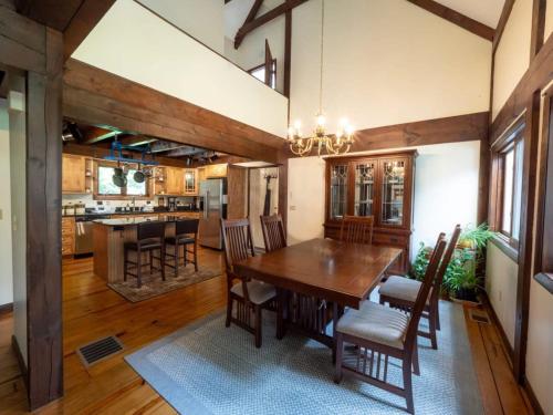 Berkshire Vacation Rentals: Pristine Home In Becket Woods in Chester (MA)