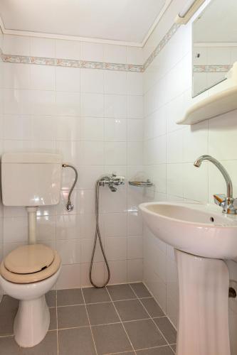 Nostalgic Rendezvous Nostalgic Rendezvous