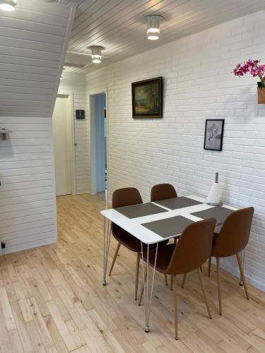 Facilities, Marielyst Guesthouse in Væggerlose