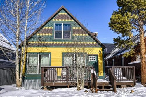 Snowshire A Cozy Mountain Retreat in Leadville in Leadville, USA