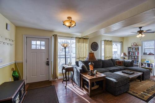 Snowshire A Cozy Mountain Retreat in Leadville in Leadville, USA