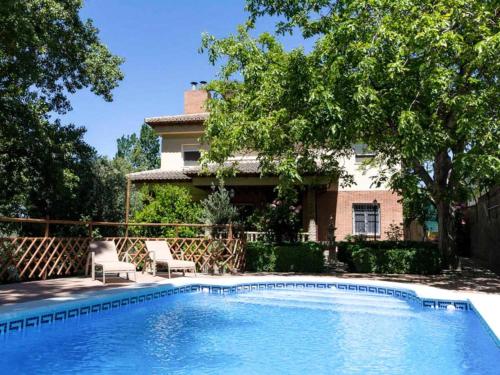  Casa rosa del romeral, Unterkunft in Nigüelas