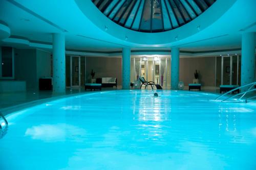 Prestige King Room with Spa Package