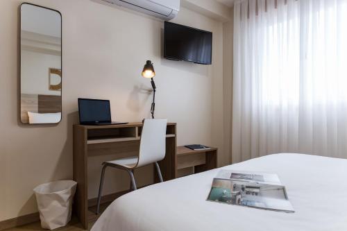 Vigo Bay Apartments by Olala Homes - image 3