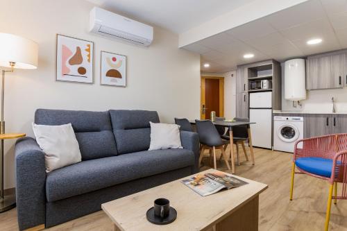 One-Bedroom Apartment image 10
