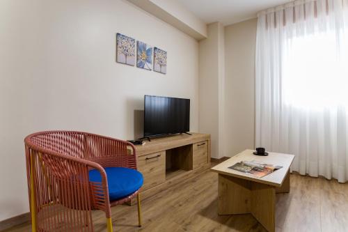 Vigo Bay Apartments by Olala Homes