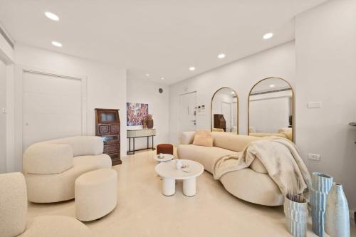 King David Residence Luxury 3 BD Pool Gym Parking - main image