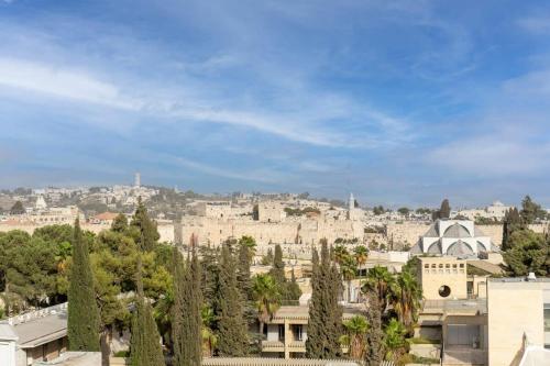 King David Residence Luxury 3 BD Pool Gym Parking - image 11