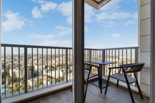 Savyon View 3BDR - ApartHotels In City Center - image 4