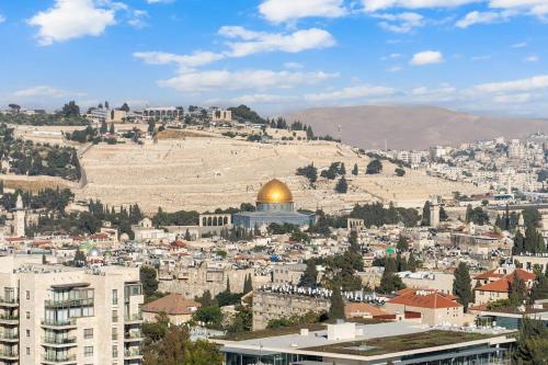 Savyon View 3BDR - ApartHotels In City Center - image 4