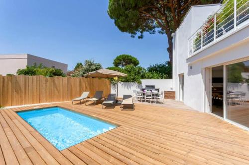 Chez Julien - Superbe maison entièrement rénovée avec piscine - Location saisonnière - La Grande-Motte