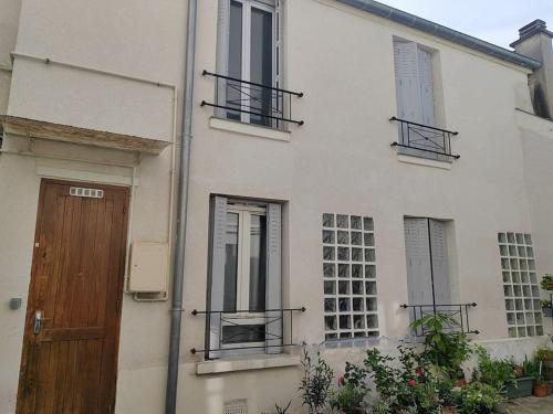 Appartement duplex indépendant de 46m2 - Location saisonnière - Nanterre