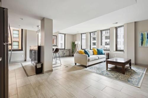 2BR Downtown Luxury Getaway in Detroit, USA